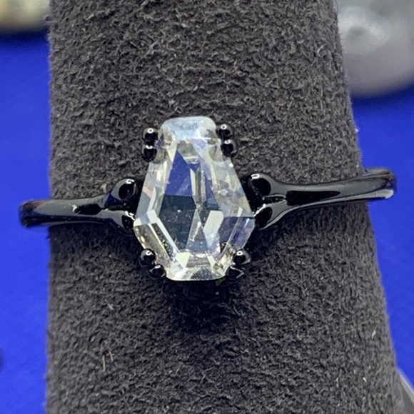 Fragrant Jewels Swarovski Crystal Coffin Shaped Ring, Black Rhodium, NWT‼️SOLD‼️ - Picture 2 of 16